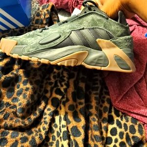 Adidas DS Streetball Sneakers Men 7.5